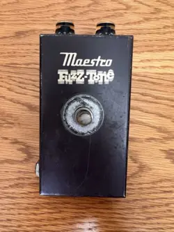 VINTAGE 1966 MAESTRO FZ-1A FUZZ TONE BY GIBSON FUZZ GUITAR EFFECT PEDAL