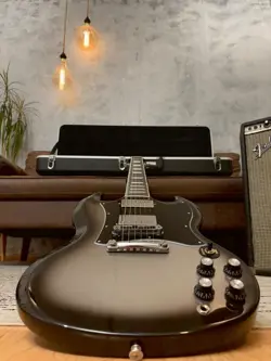 GIBSON SG STANDARD ELECTRIC GUITAR - SILVER METALLIC