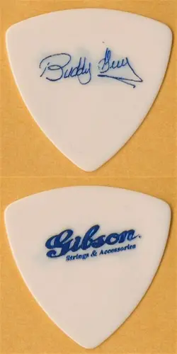 TOUR SIGNATURE