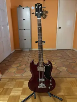 GIBSON SG BASS 2002  WITH CASE