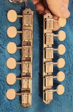 ACOUSTIC GUITAR NICKEL