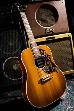 GIBSON HUMMINGBIRD / 2016 USED ACOUSTIC GUITAR