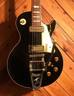 GIBSON 1956 LES PAUL STANDARD REISSUE EBONY MOD NEIL YOUNG, USA 2012, P-90