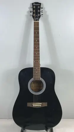 GIBSON ACOUSTIC GUITAR - MAESTRO