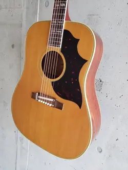 GIBSON COUNTRY WESTERN MADE IN 1965  YONAGO STORE