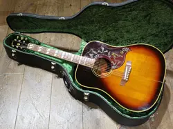 GIBSON 1968 HUMMINGBIRD