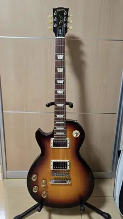 LEFT -HANDED GIBSON LES PAUL STUDIO SUNBURST NO.MG597