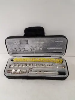 GIBSON BALDWIN EDUCATION FLUTE W/ CASE & CLEANING ROD