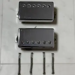 SET WITH SCREW