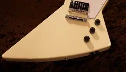 WHITE #230540165