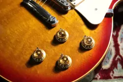 GIBSON LES PAUL CLASSIC 1996 W/ MONTY'S BETHNAL GREEN PAF HUMBUCKER SET SAFE DEL