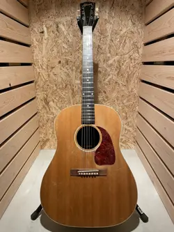 1940 USED ACOUSTIC