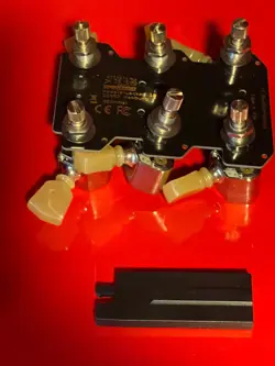 E-TUNE ROBOT