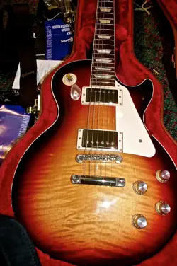 BOURBON BURST W/CASE