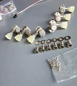 KLUSON LOCKING TUNERS, REVOLUTION G-MOUNT NON-COLLARED CHROME UPGRADE FOR GIBSON