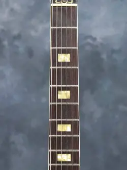 VINTAGE SEMI-ACOUSTIC GUITAR