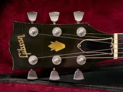 ES-335 WINE RED
