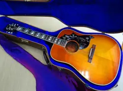 1995 ACOUSTIC GUITARS