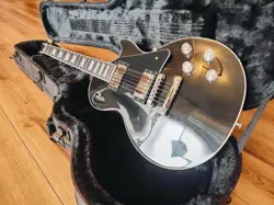 MODERN ELECTRIC GUITARS