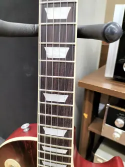 GIBSON LESPAUL TRADITIONAL PRO V ELECTRIC GUITAR