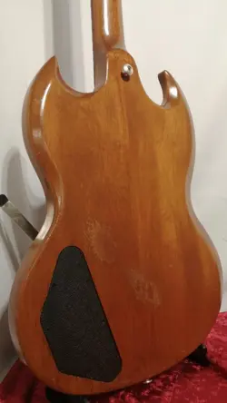 NAKED LIMITED WALNUT