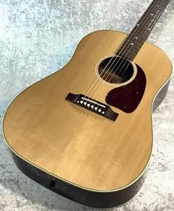 GIBSON J-45 STANDARD NATURAL VOS