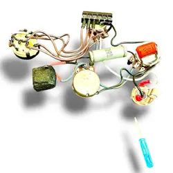 ����% SOLDERLESS