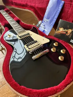 GIBSON LES PAUL CLASSIC - EBONY BLACK