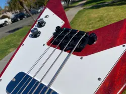 FLYING BASS