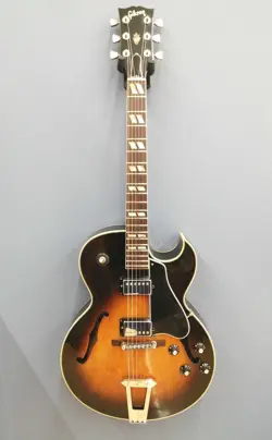 GIBSON ES-175D HOLLOW