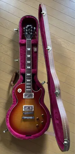 GIBSONLESS ELECTRIC GUITAR