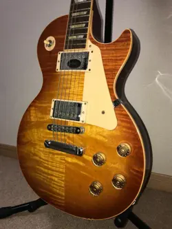 GIBSON LES PAUL TRADITIONAL PLUS 2012 ELECTRIC GUITAR