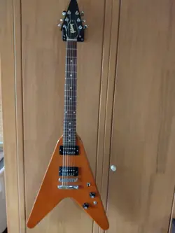 GIBSON FLYING V 2016 LIMITED MODEL WITH SOFT AND HARD CASE
