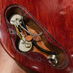 GIBSON 1964 SG JUNIOR CHERRY RED P-90 WITH ALLIGATOR CHIPBOARD CASE
