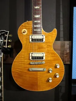GIBSON 1995 LES PAUL CLASSIC PREMIUM PLUS TRANS AMBER