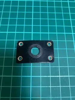 A LITTLE CRACKED GIBSON 1972 VINTAGE EB BASS GUITAR OUTPUT COVER
