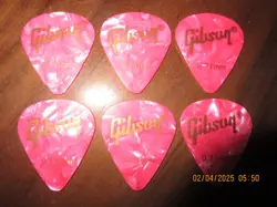 6 PACK OF GIBSON CELLULOID GUITAR PICKS - PINK, .71MM #1483