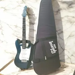 GIBSON ELECTRIC GUITAR WITH SOFT CASE - USED, GREAT FOR BEGINNERS