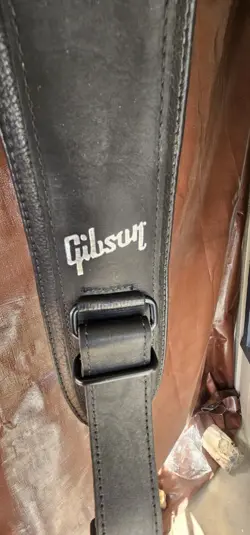 THICK LEATHER GUITAR