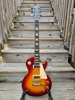1972 GIBSON LES PAUL DELUXE ELECTRIC GUITAR