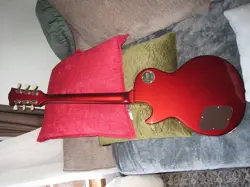 APPLE RED –