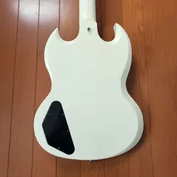 WHITE P-90