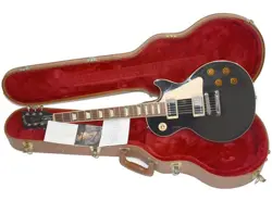 MAINTENANCE WITH HARD CASE GIBSON LES PAUL STANDARD 2016 ELECTRIC GUITAR