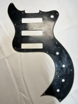 VINTAGE LATE 70'S GIBSON ELECTRIC GUITAR S 1 BLACK PICKGUARD