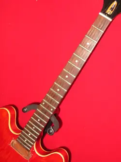 ES 325