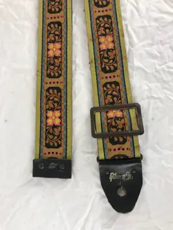 STRAP. VINTAGE.