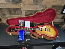 2020 GIBSON LES PAUL CLASSIC HONEYBURST 9.3 LBS W/OHSC