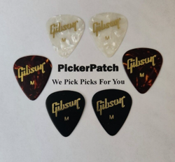BLACK GUITAR PICKS