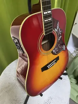 MAISON HUMMINGBIRD ACOUSTIC