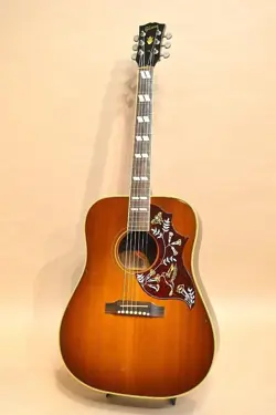 GIBSON HUMMINGBIRD 2004 ACOUSTIC GUITAR